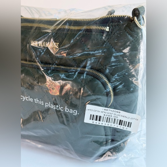 NWT MZ Wallace Emerald Leather Metro Scout Deluxe + leather metallic card case - Picture 5 of 10